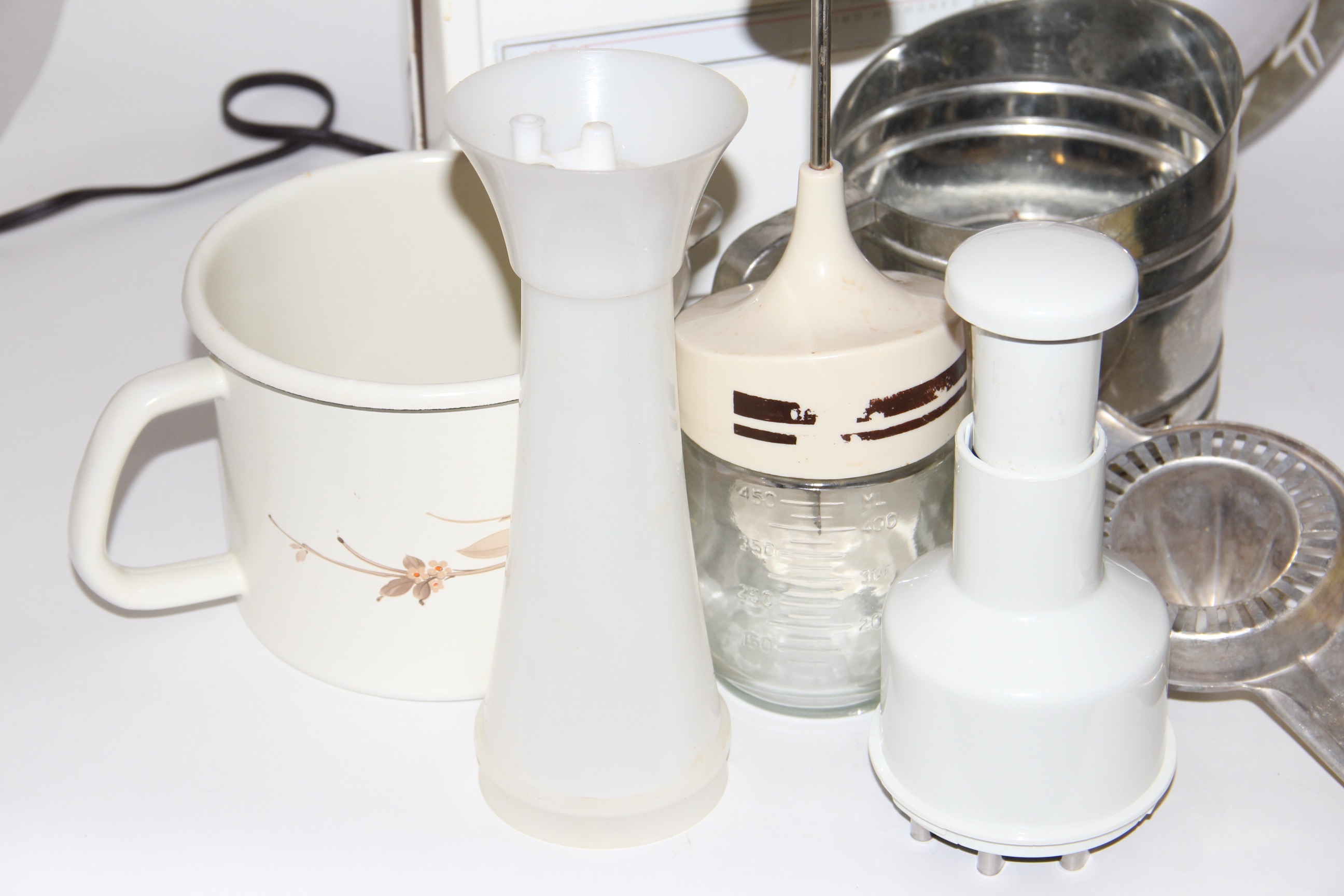 Collection of Mid Century Vintage Cookware Items