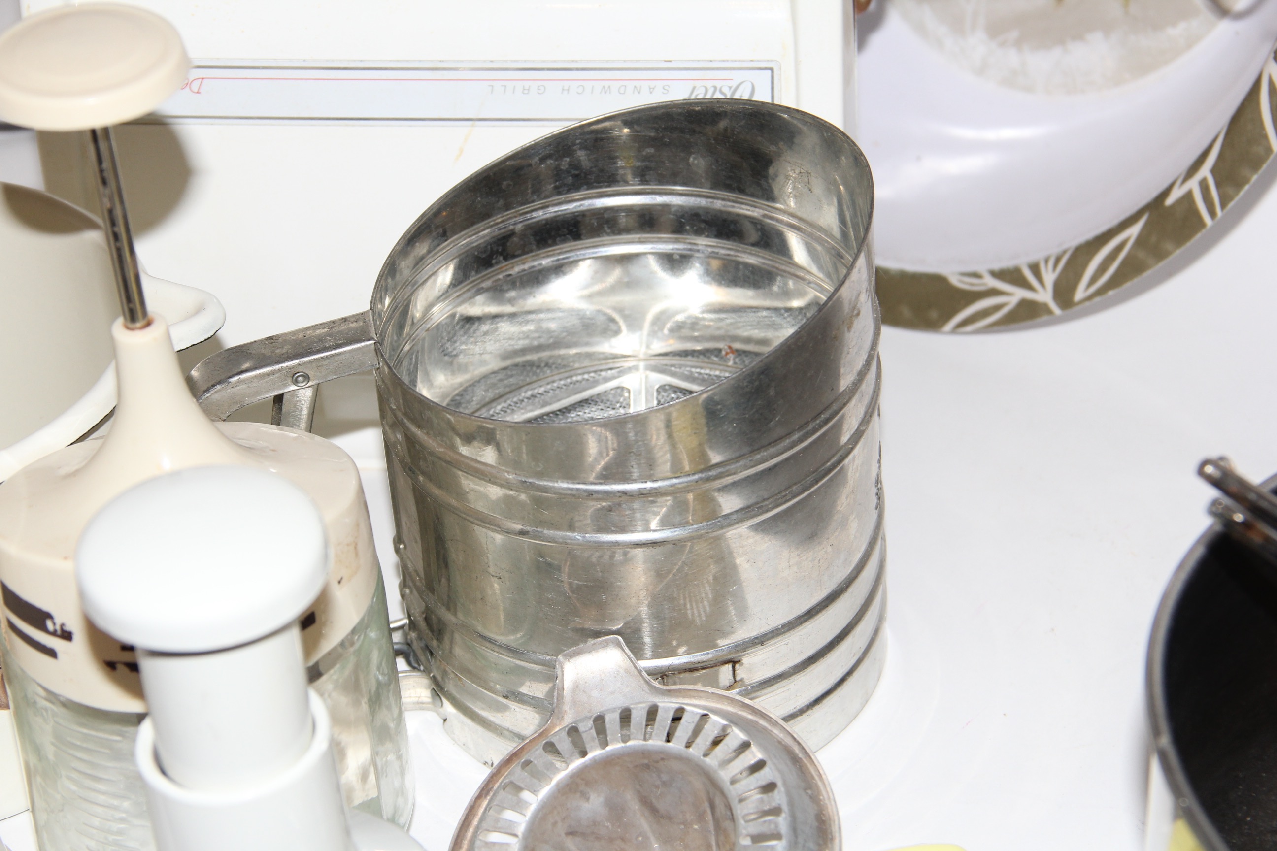 Collection of Mid Century Vintage Cookware Items