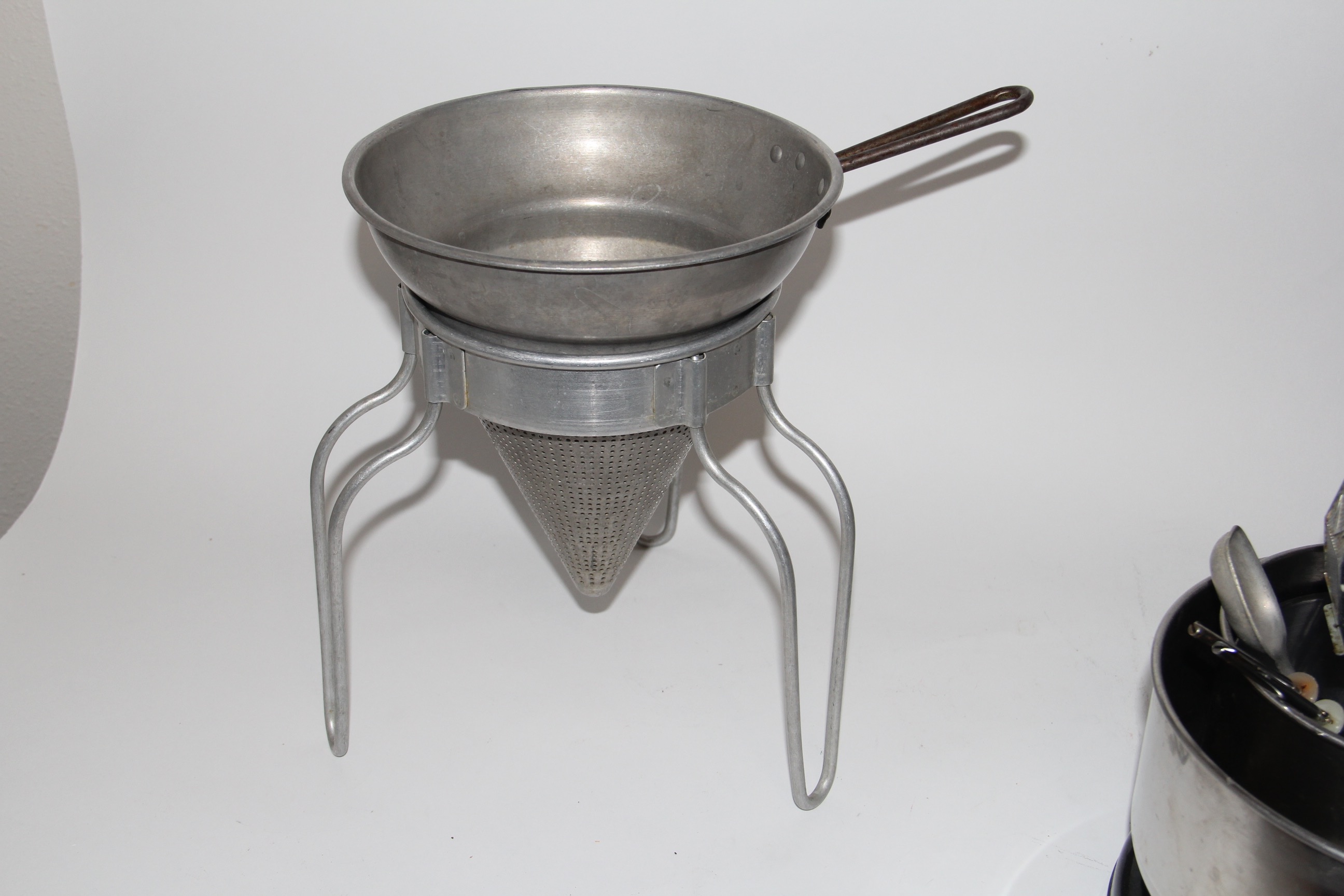 Collection of Mid Century Vintage Cookware Items