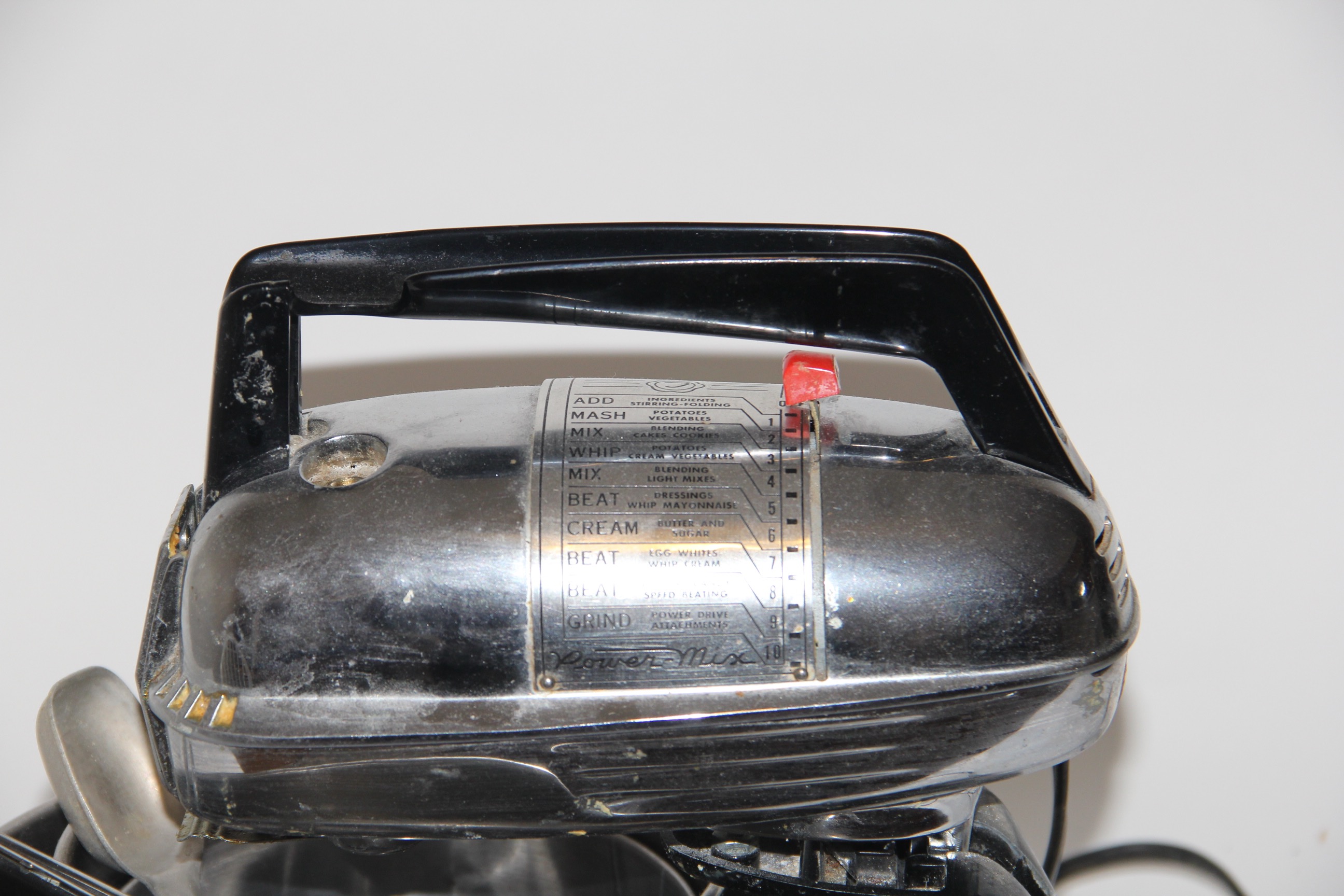 Collection of Mid Century Vintage Cookware Items