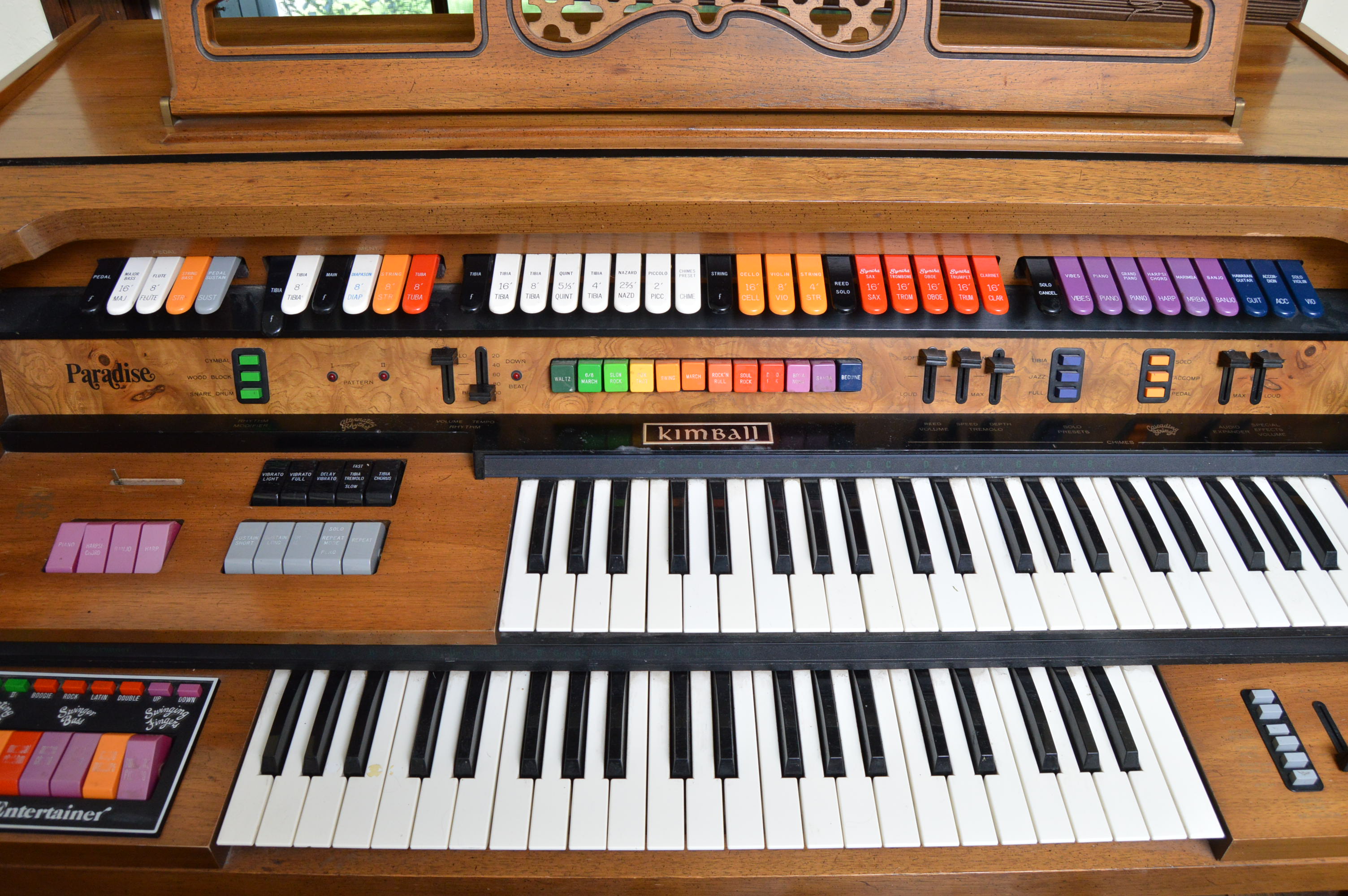 Kimball "The Entertainer" Electric Organ