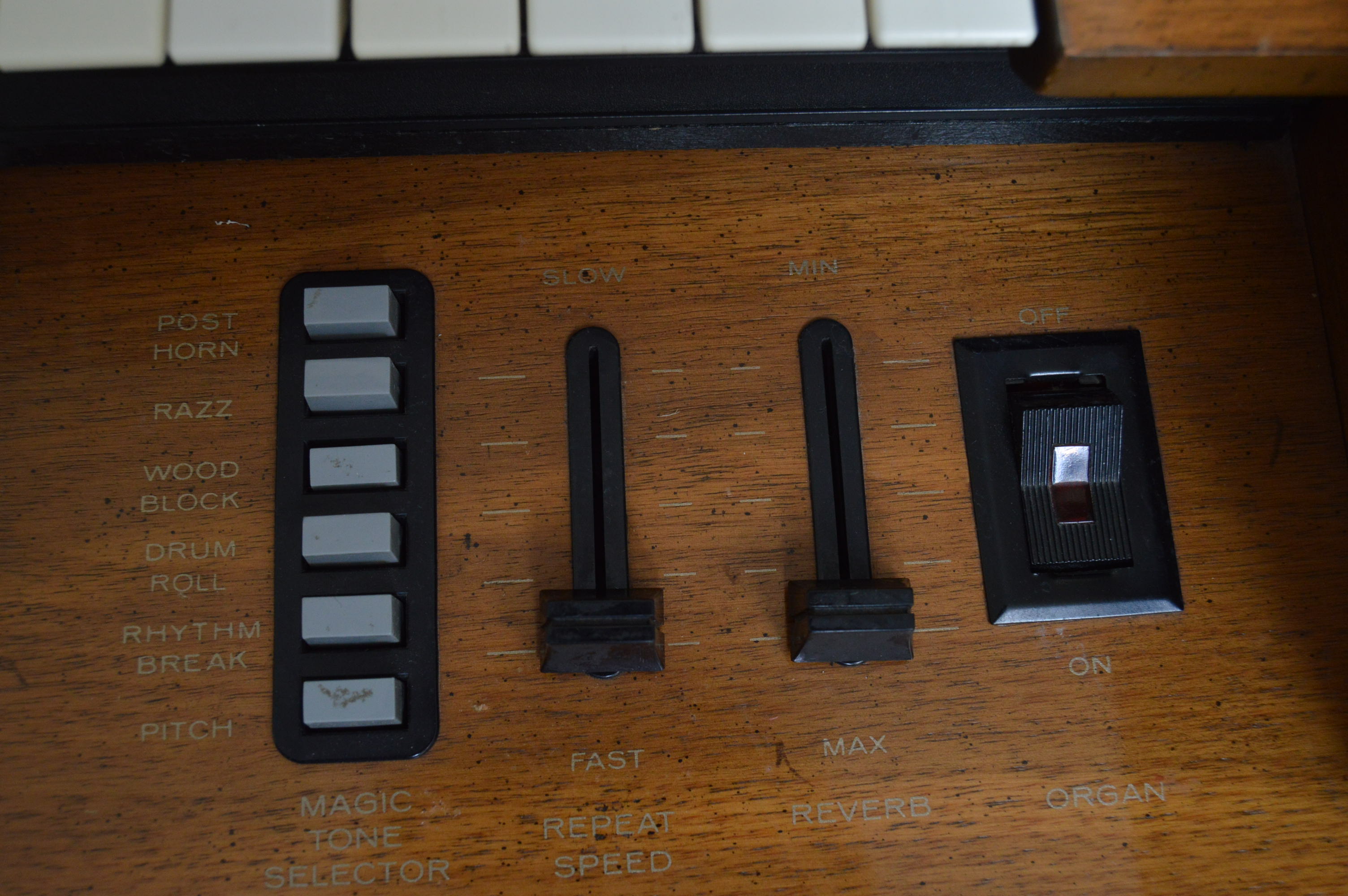 Kimball "The Entertainer" Electric Organ