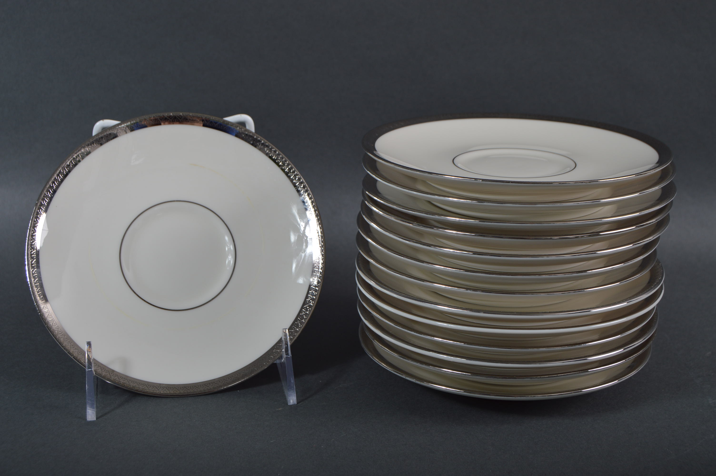 Theodore Haviland China Set in "Shelton" Pattern