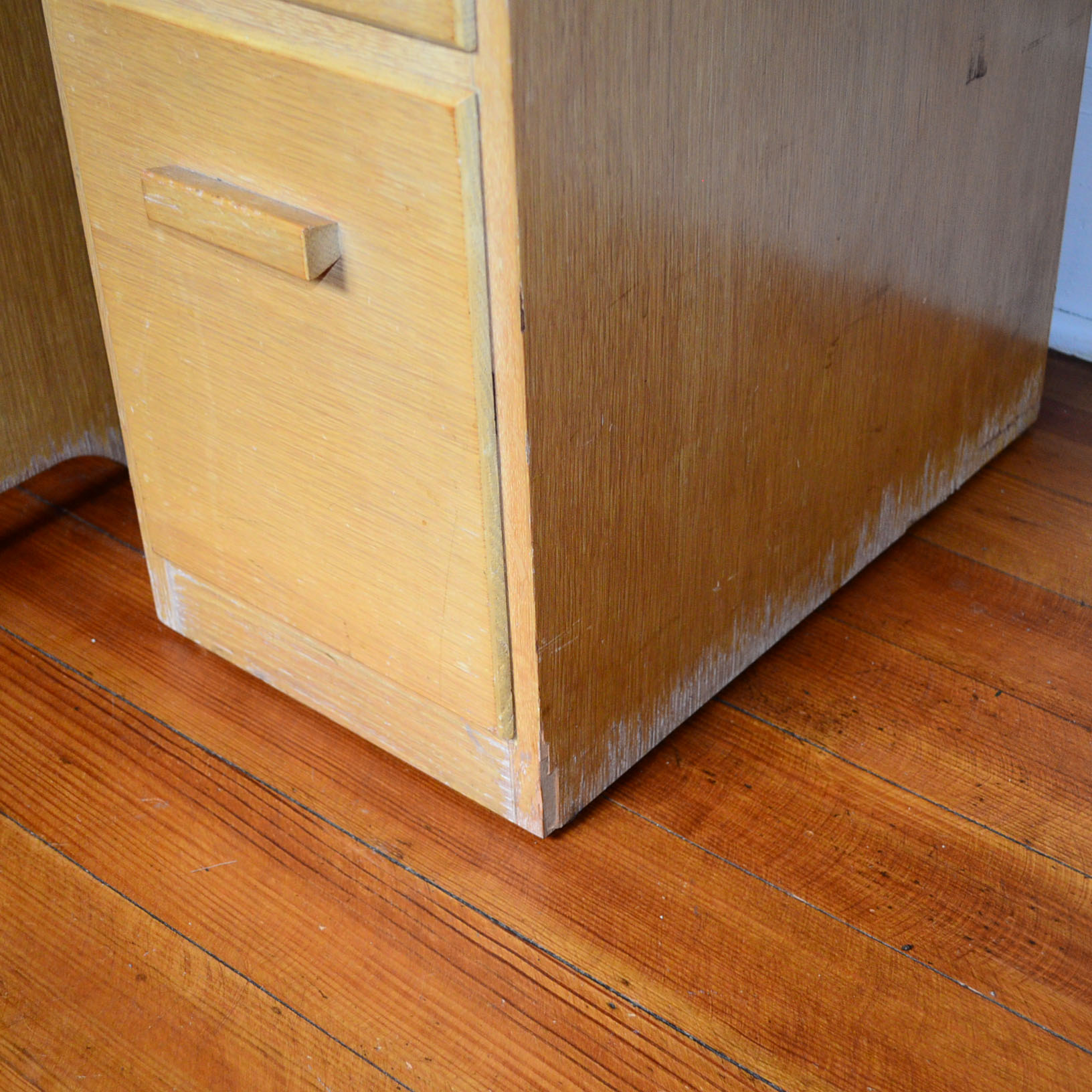 Vintage Singer 301 Sewing Machine & Vintage Cabinet