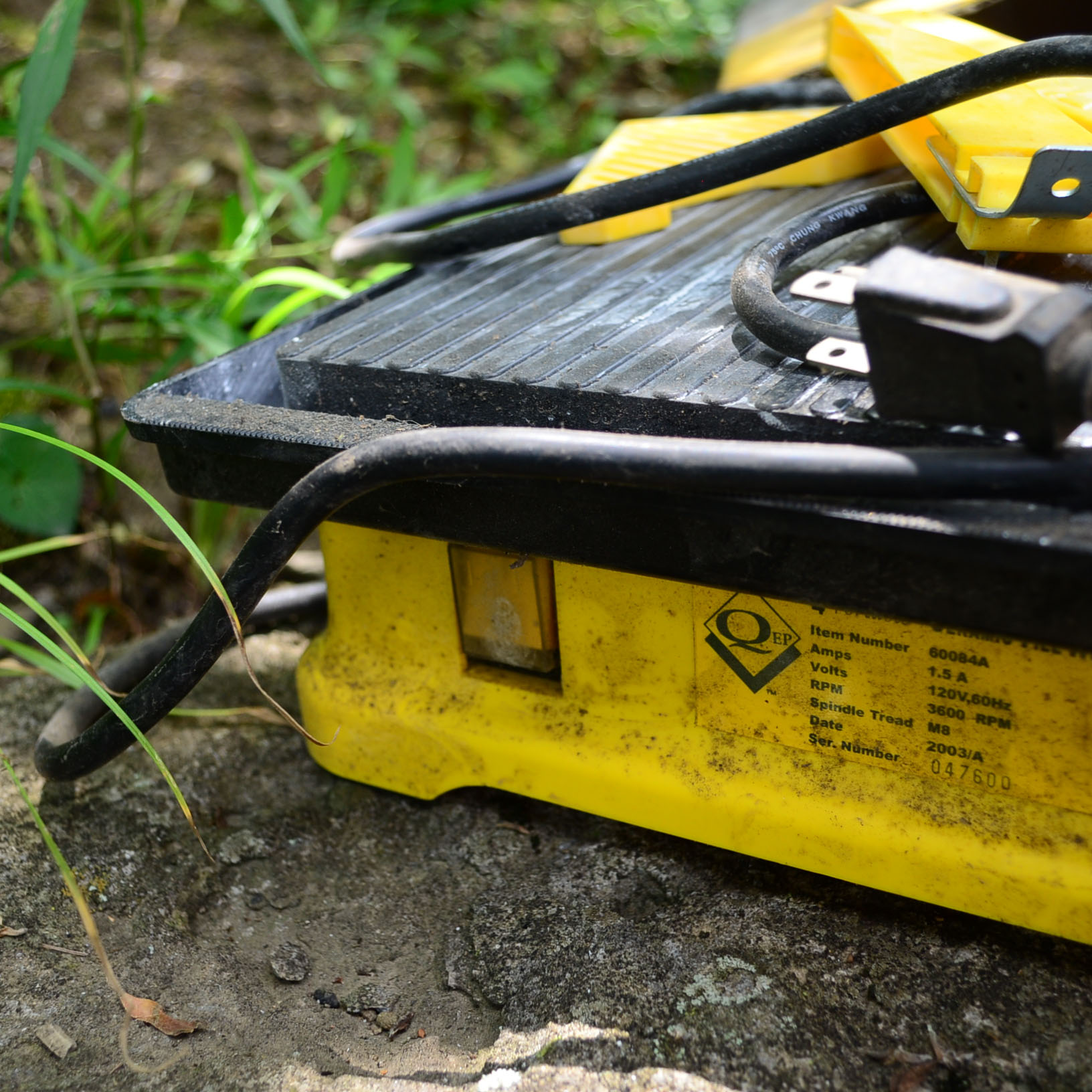 Ceramic Tile Wet Saw and Grinder