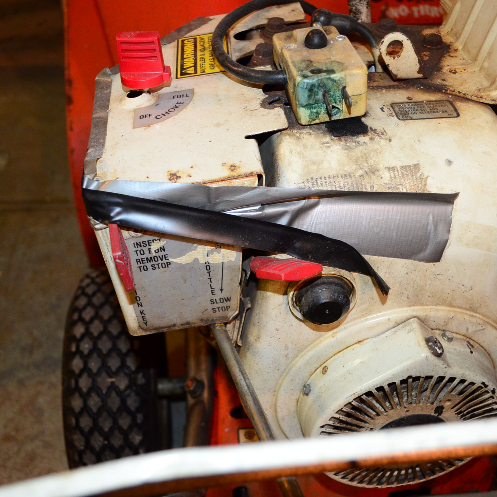 Ariens Sno-Thro Gas Powered Snowblower