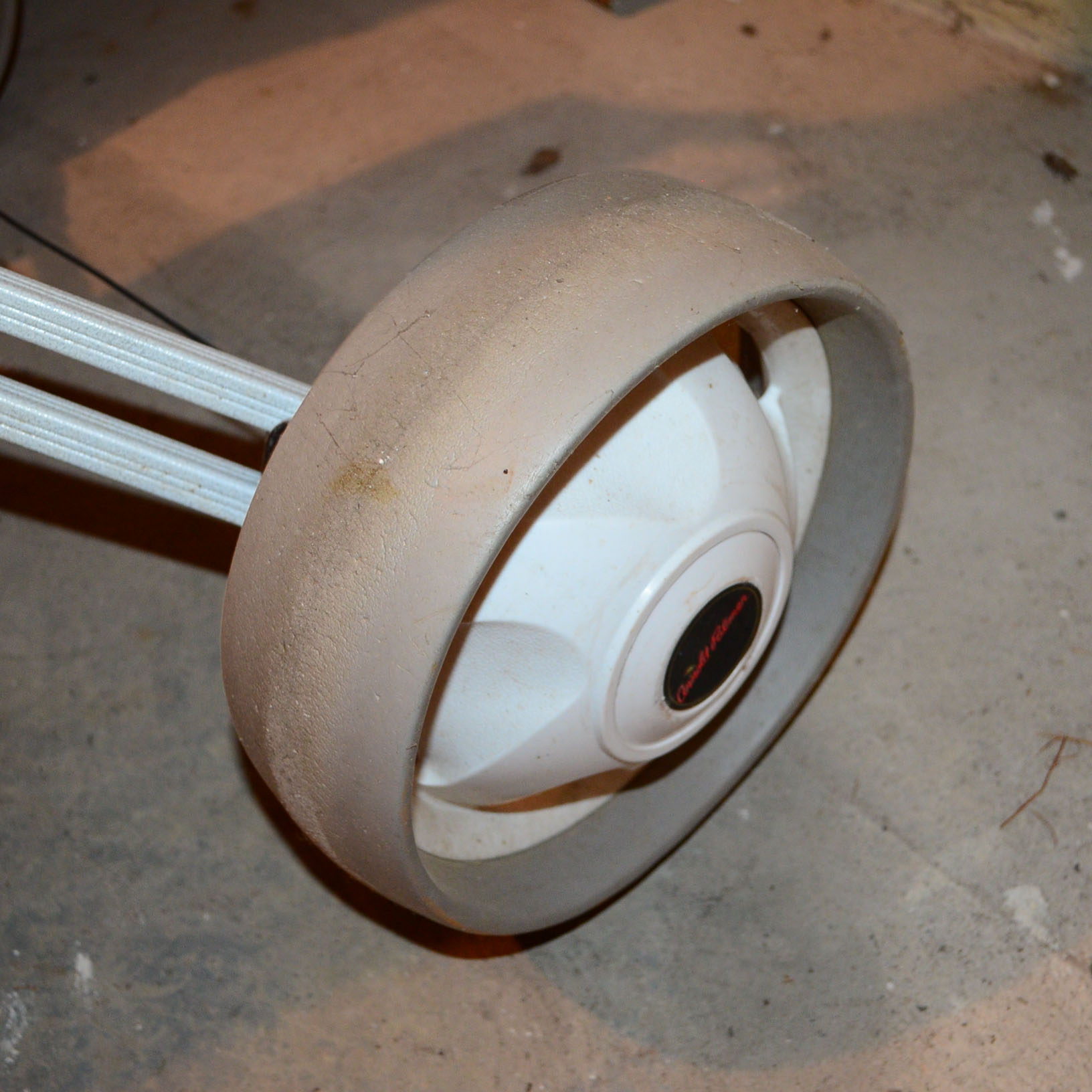 Vintage Golf Clubs & Metal Caddy