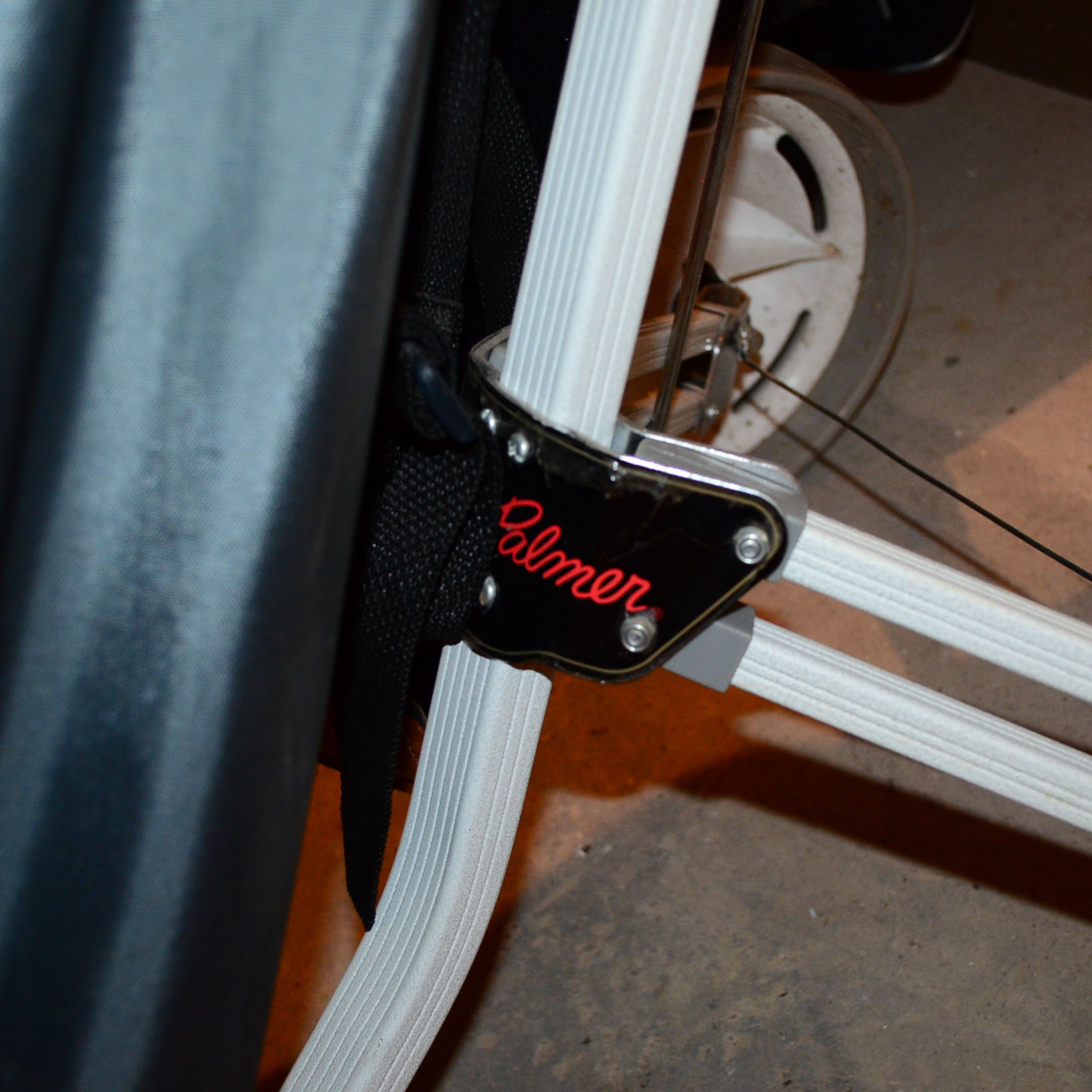 Vintage Golf Clubs & Metal Caddy