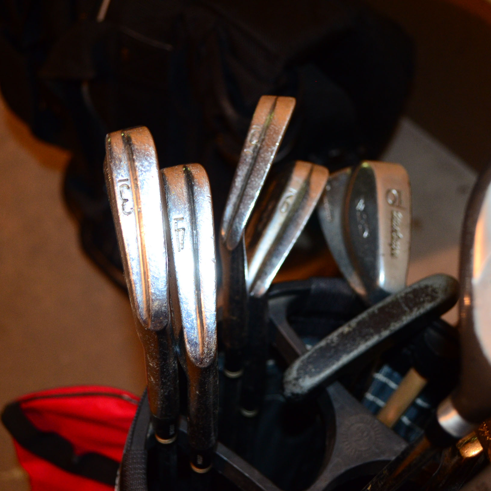 Vintage Golf Clubs & Metal Caddy