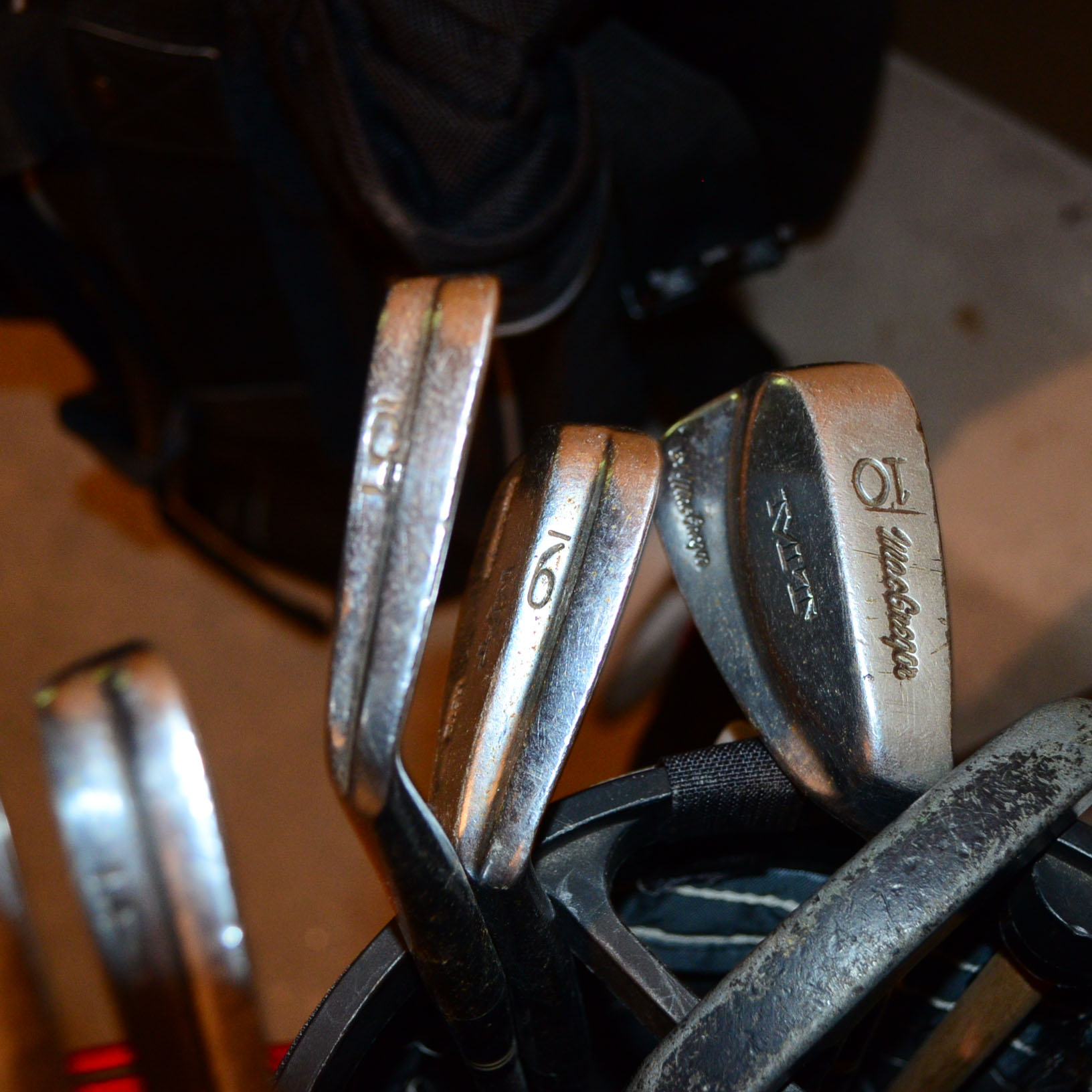 Vintage Golf Clubs & Metal Caddy