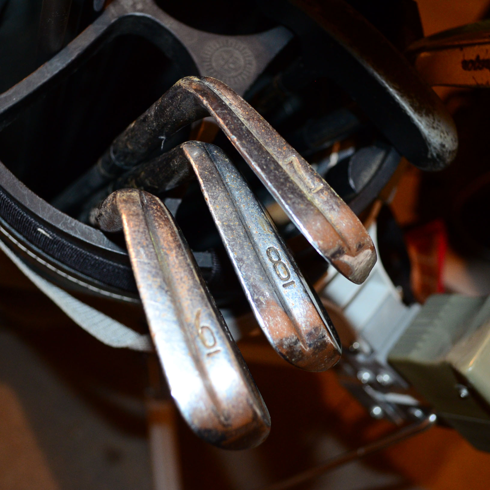 Vintage Golf Clubs & Metal Caddy