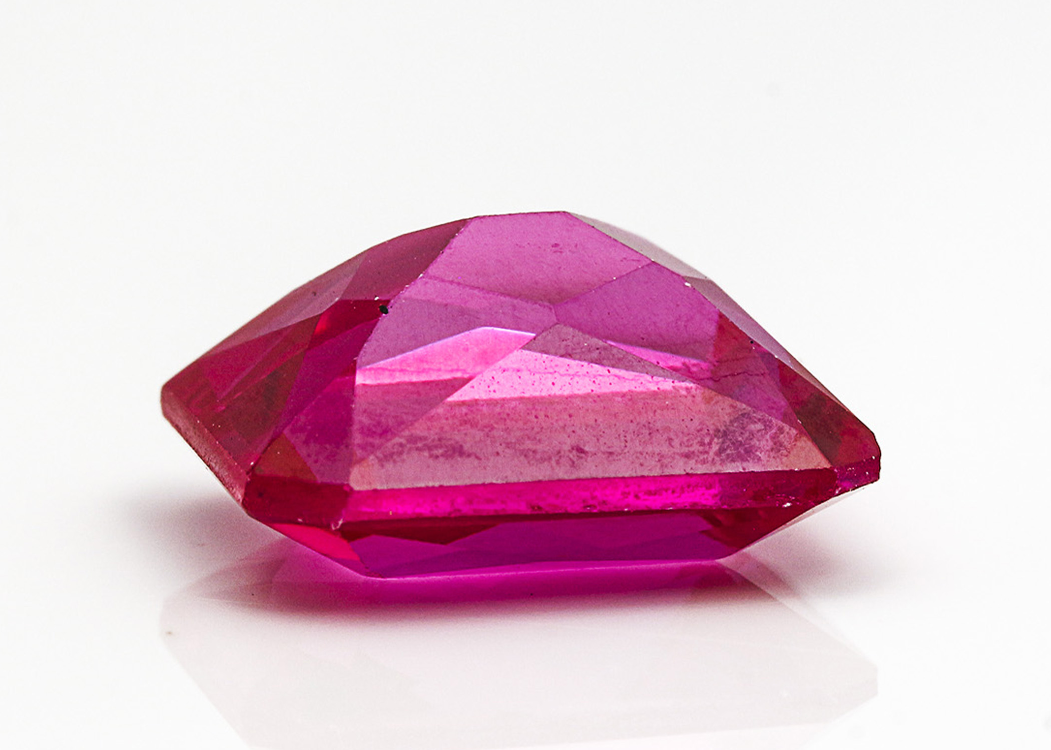 7.58 Carat Synthetic Pink Sapphire