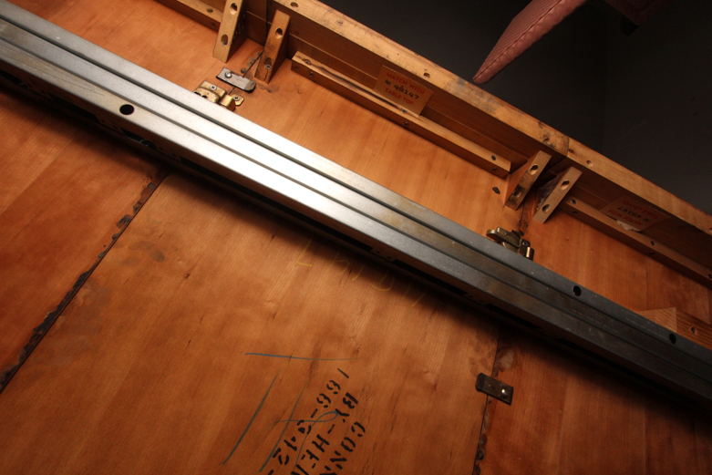 Heritage Connoisseur Dining Table