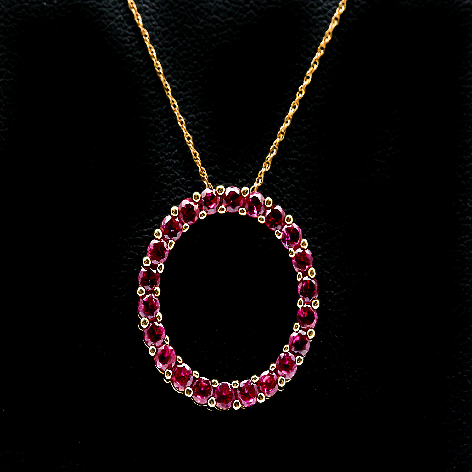 10K Yellow Gold Synthetic Ruby Circle Pendant Necklace