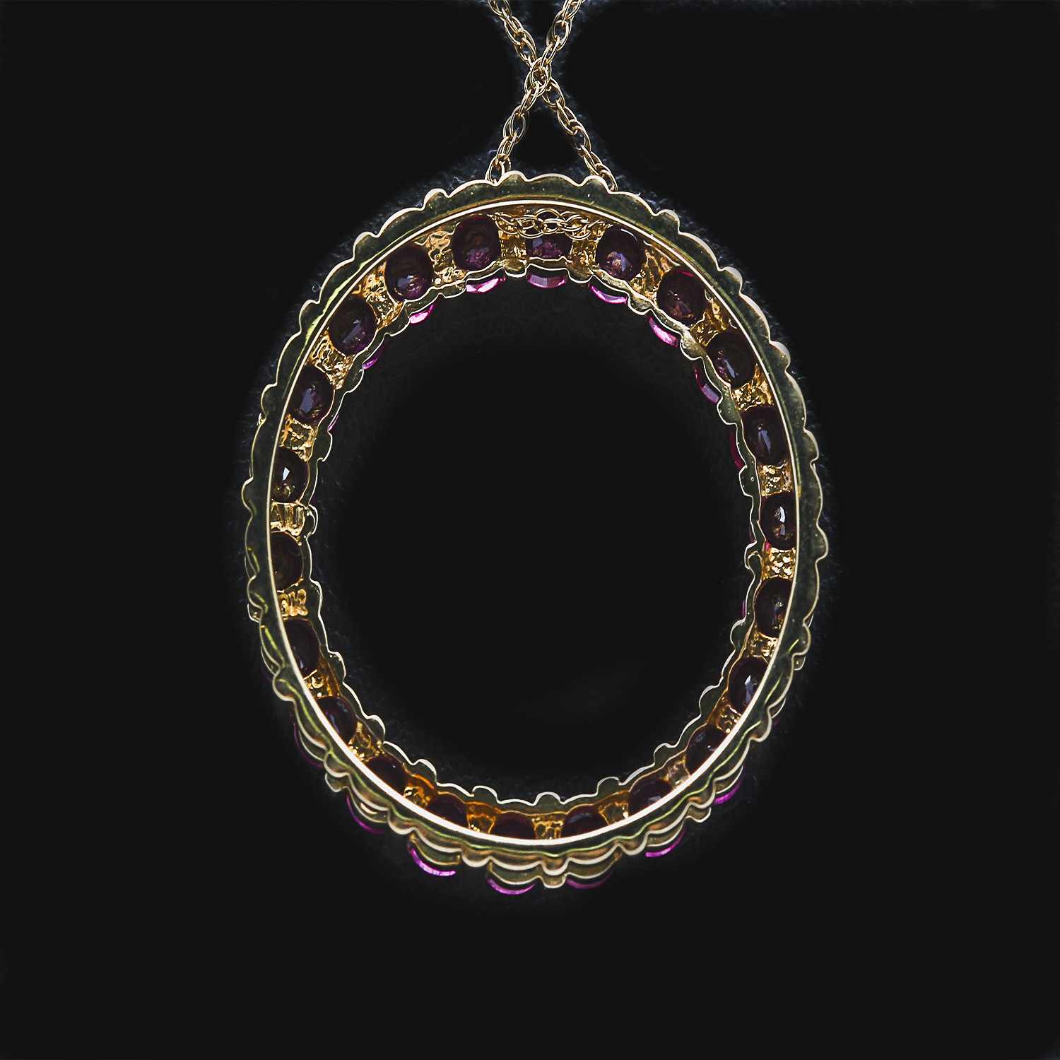 10K Yellow Gold Synthetic Ruby Circle Pendant Necklace