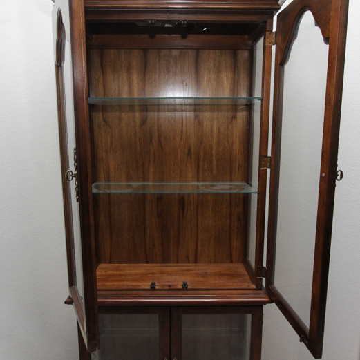Vintage American Furniture Illuminated Cabinet