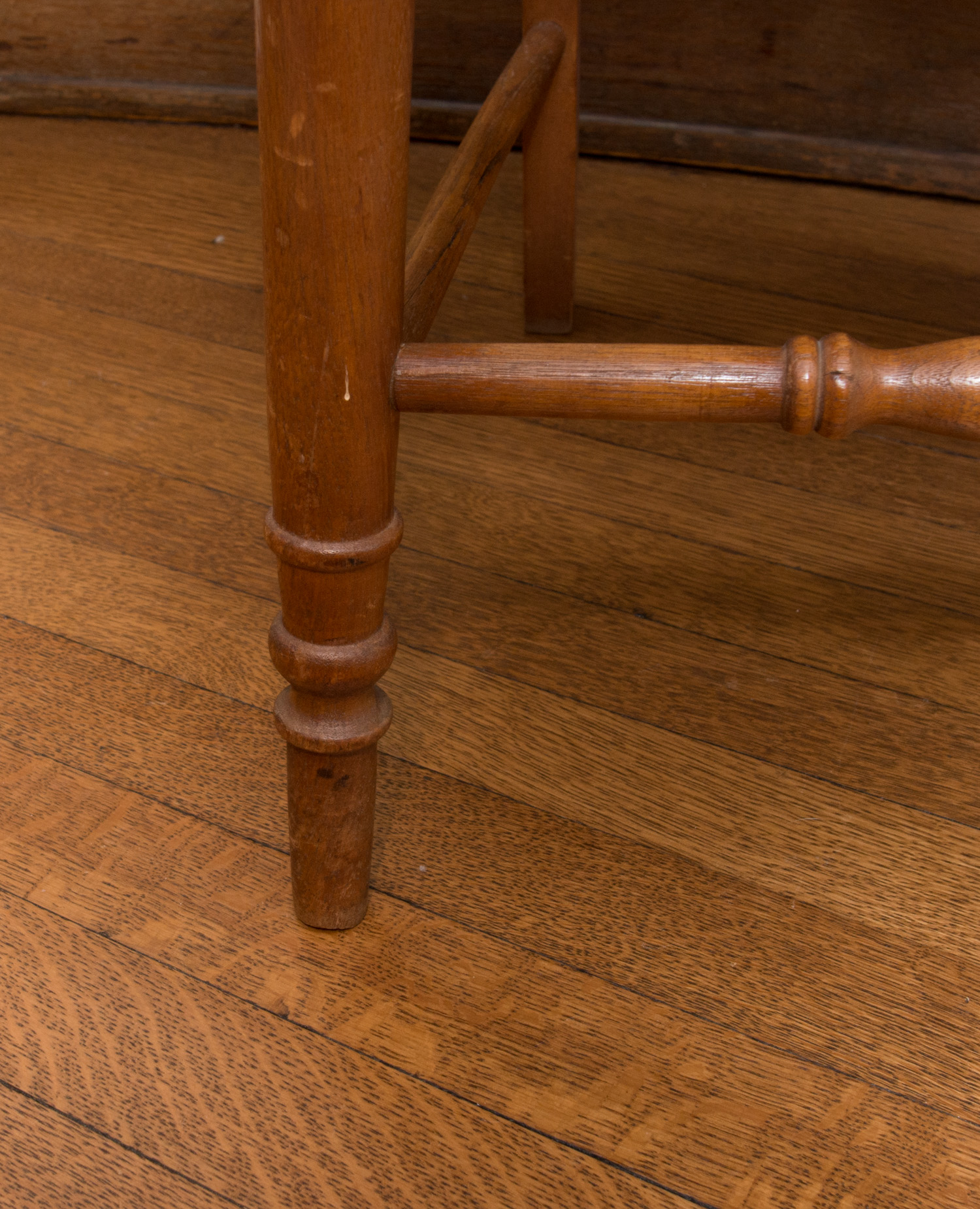 Pair of Victorian Eastlake Oak Side Chairs