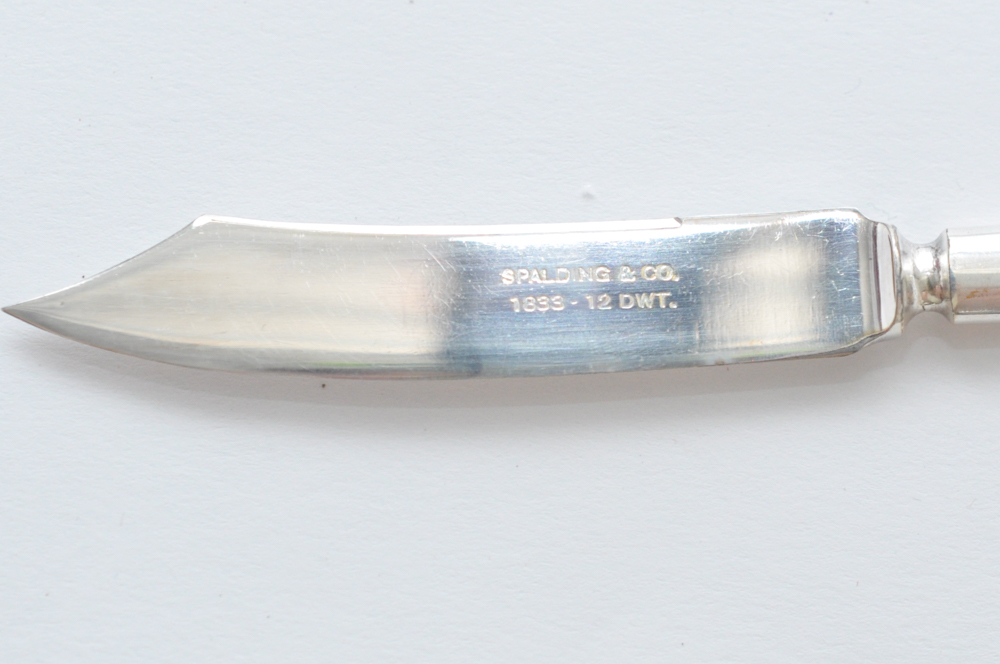 Spalding & Co. 1833 12 DWT. Knives