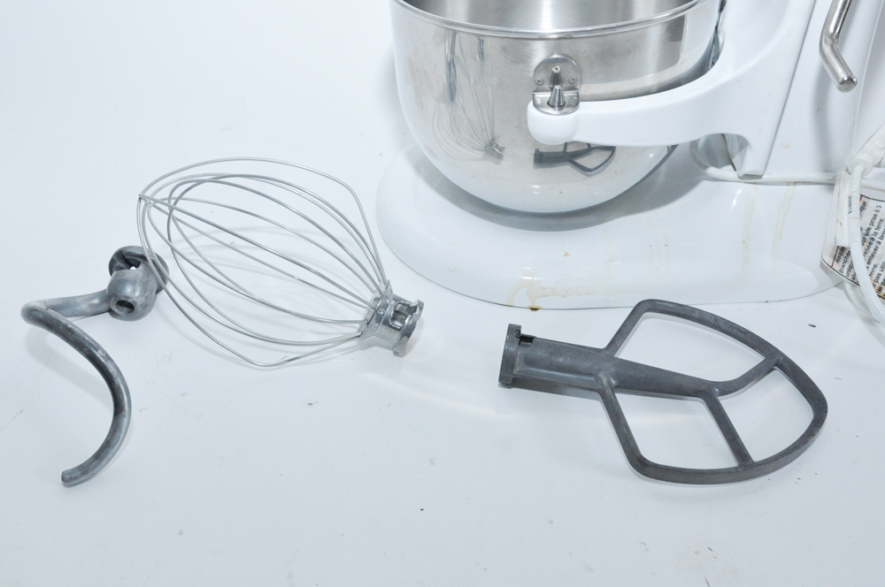 White Kitchenaid Mixer