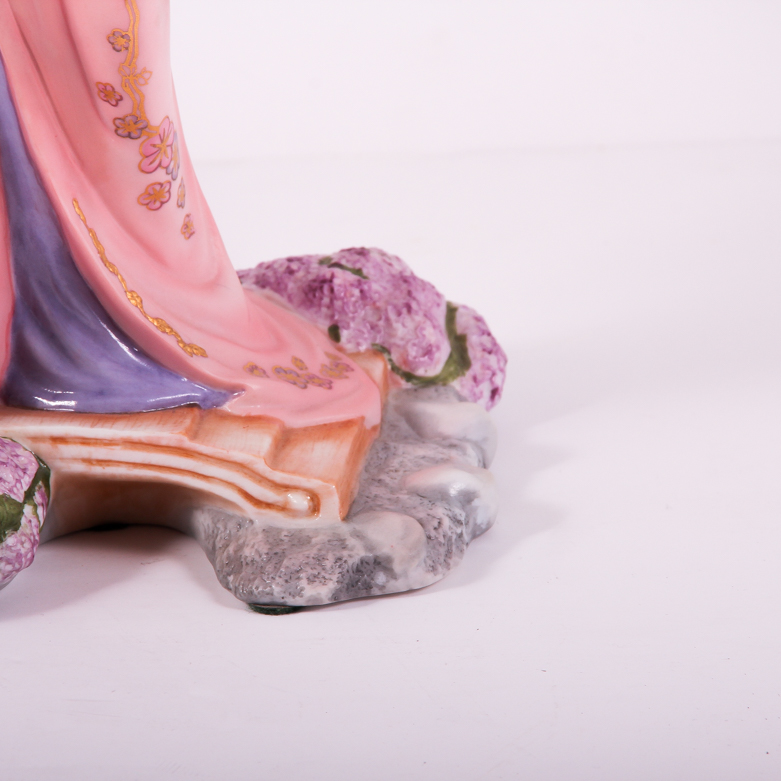 Manabu Saito "Yoshiko" Porcelain Figurine