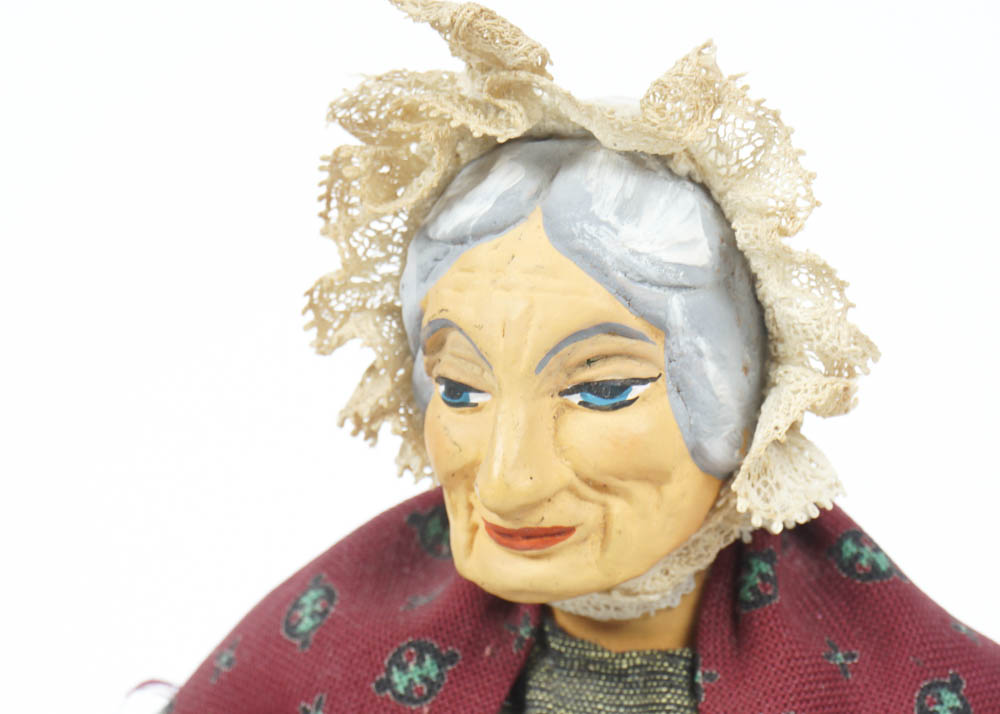 Vintage Folk Doll Couple