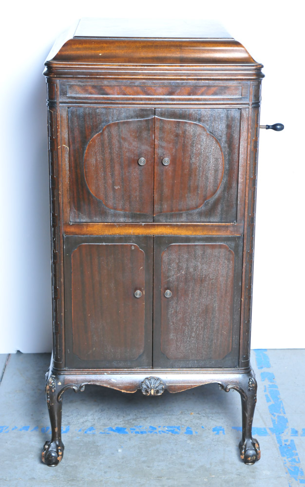 Semi-Antique Victor VV-370 "Designer" Upright Victrola