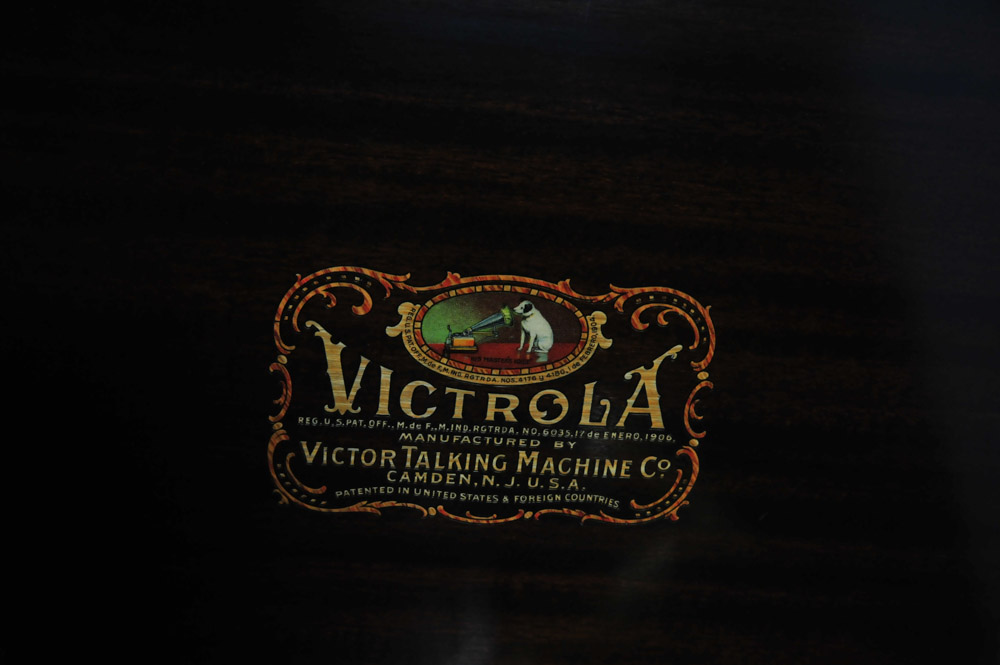 Semi-Antique Victor VV-370 "Designer" Upright Victrola