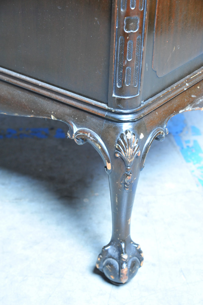 Semi-Antique Victor VV-370 "Designer" Upright Victrola