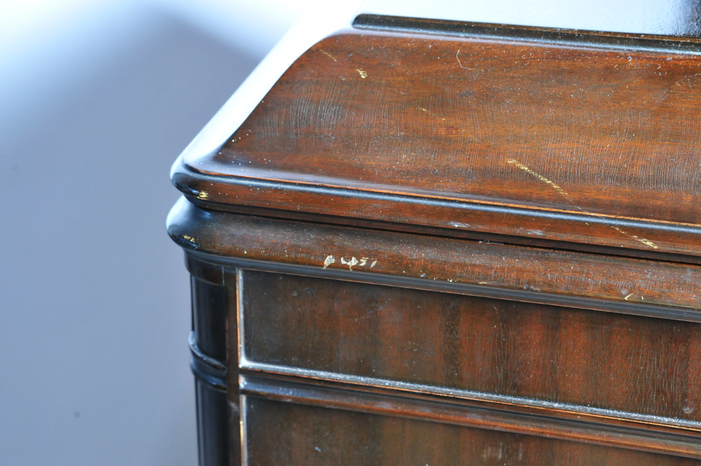 Semi-Antique Victor VV-370 "Designer" Upright Victrola