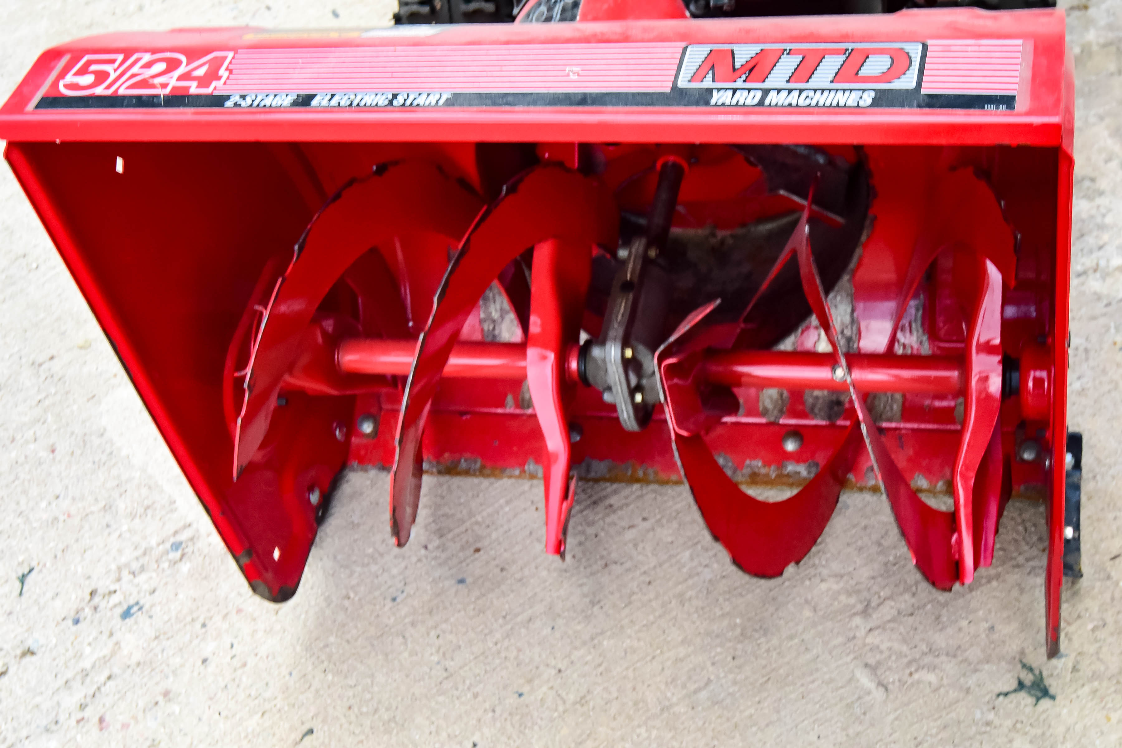 MTD 5/24 Two Stage Snow Blower