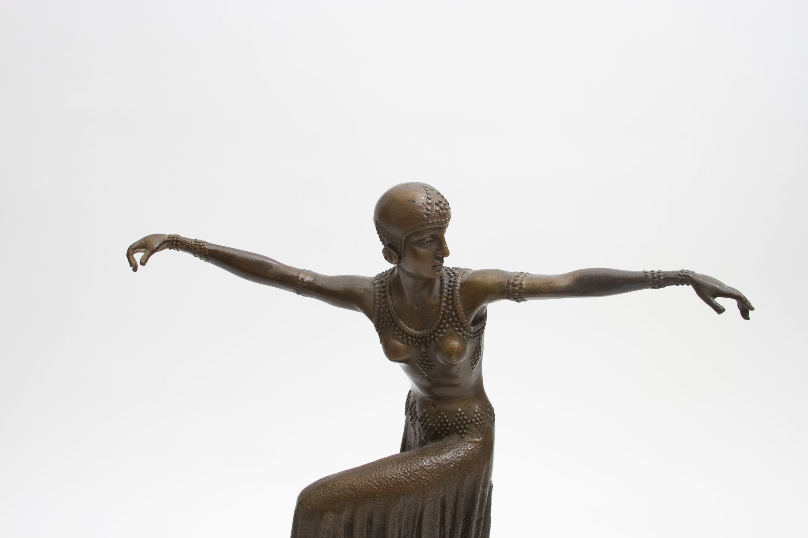 Noee Dancer Bronze Statue