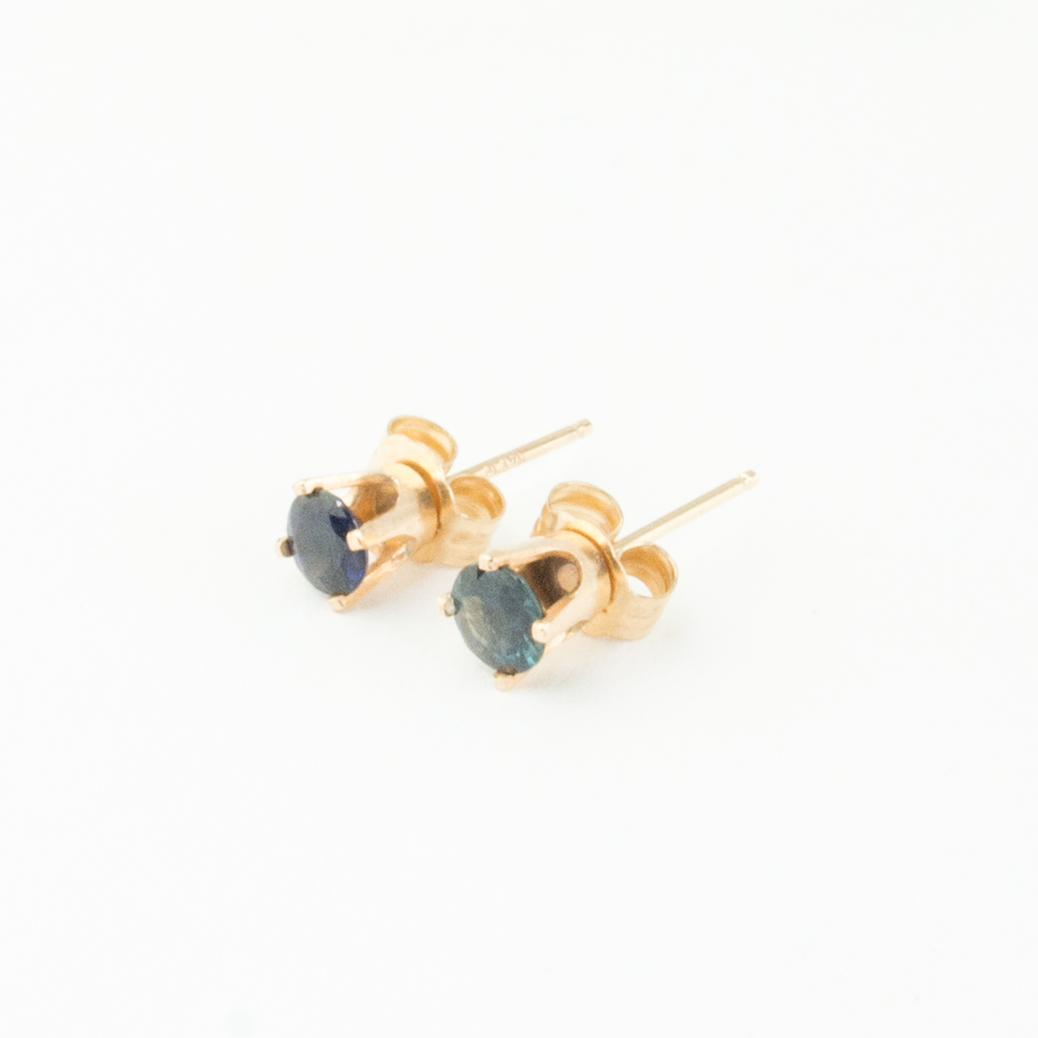 14K Blue Sapphire Solitaire Studs