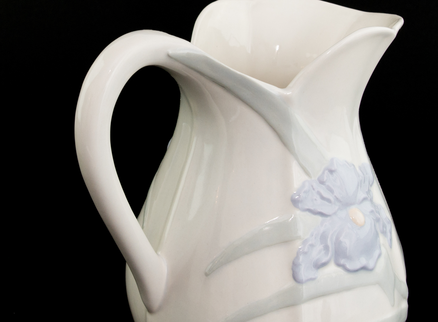 Wash Basin, Pitcher, and Vase