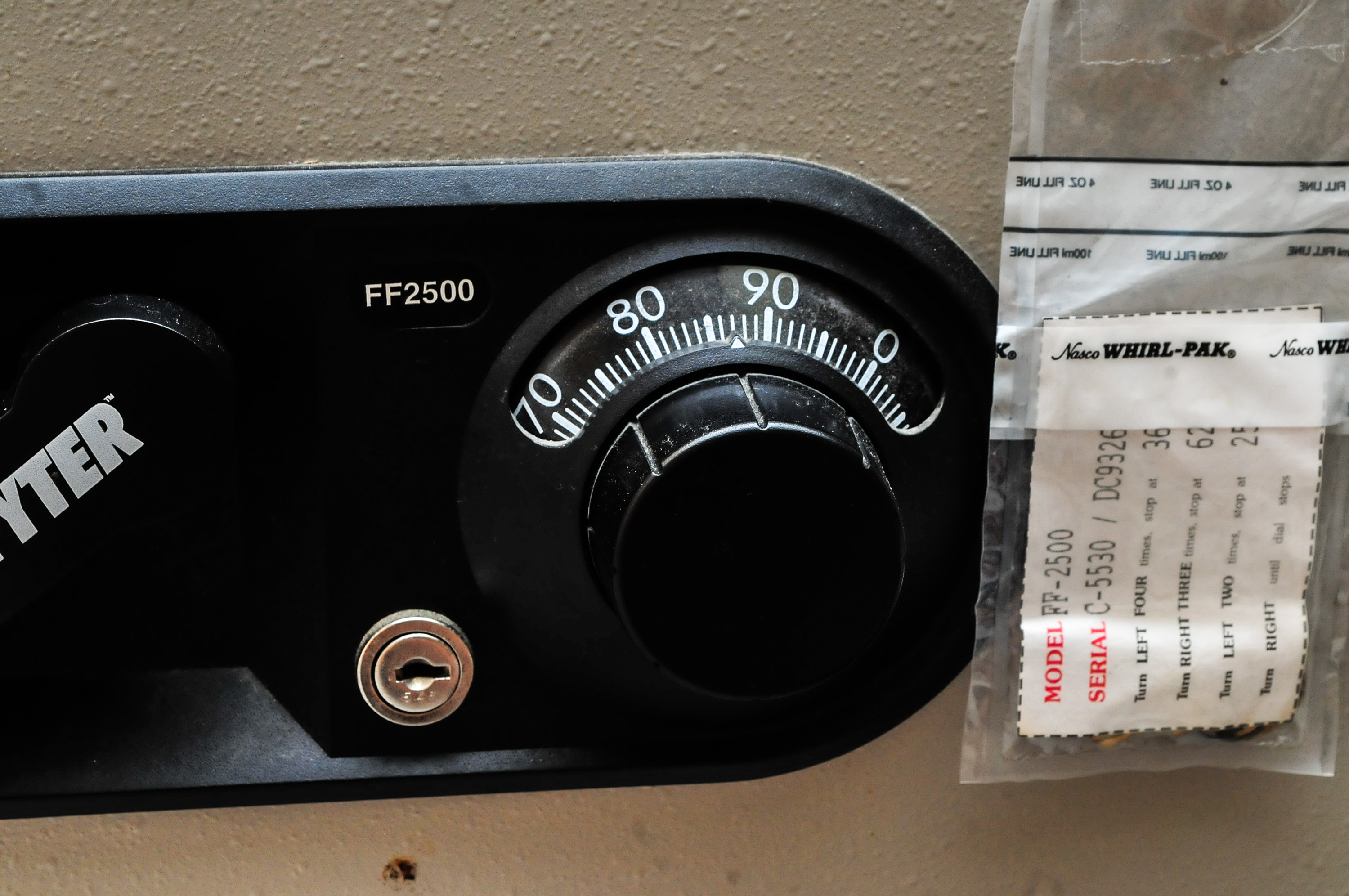 "Fire Fyter" FF2500 Combination Safe