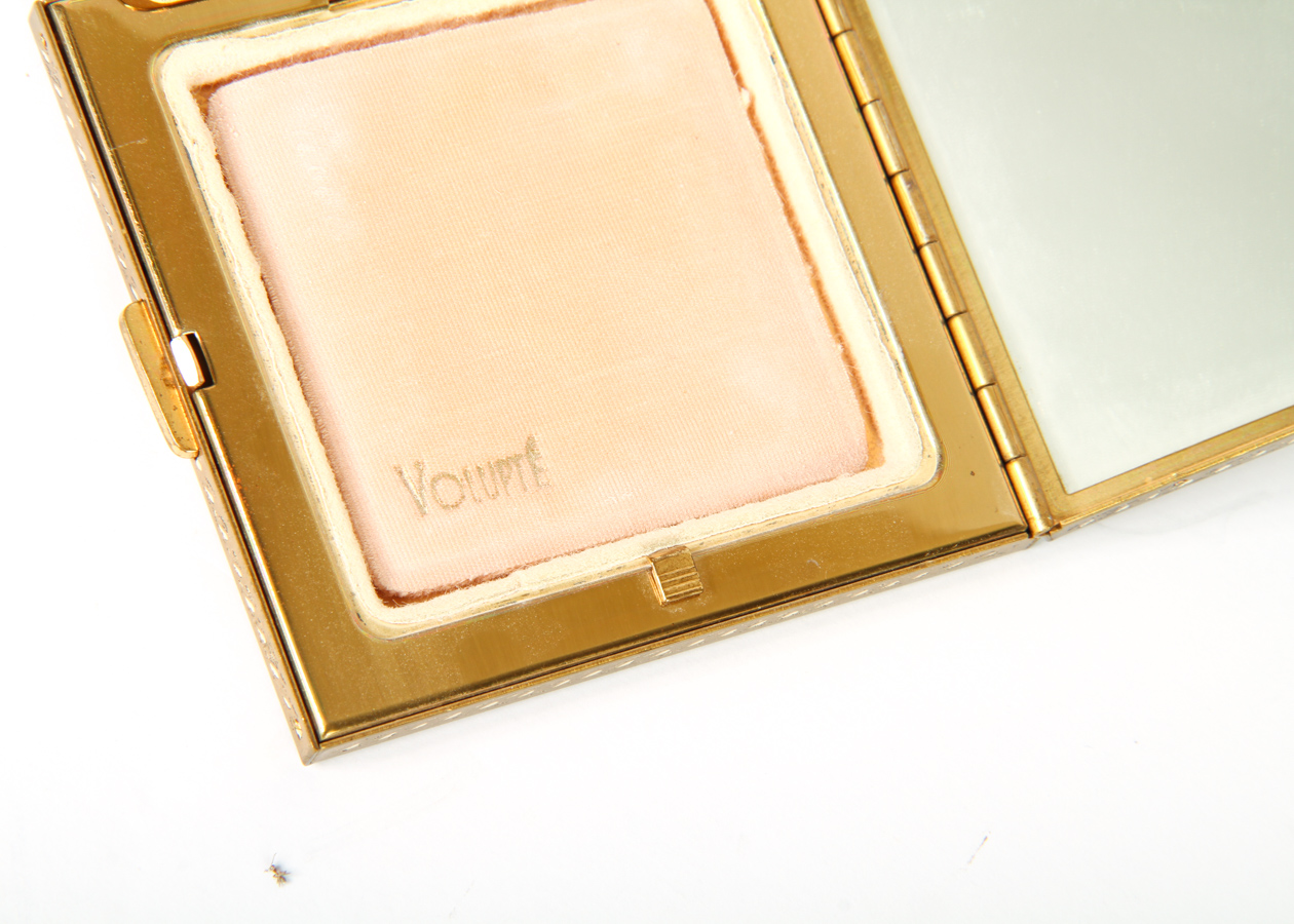Vintage Volupte Art Deco Compact