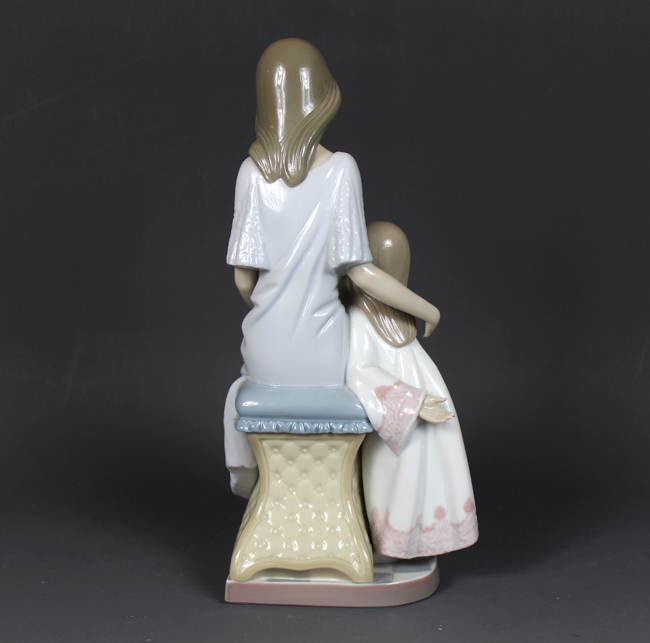 Lladro "Bedtime Story" Figurine