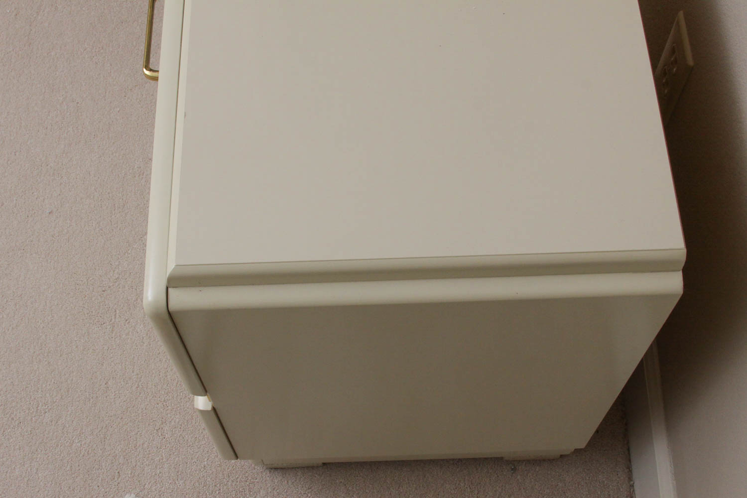 White Wood Night Stand