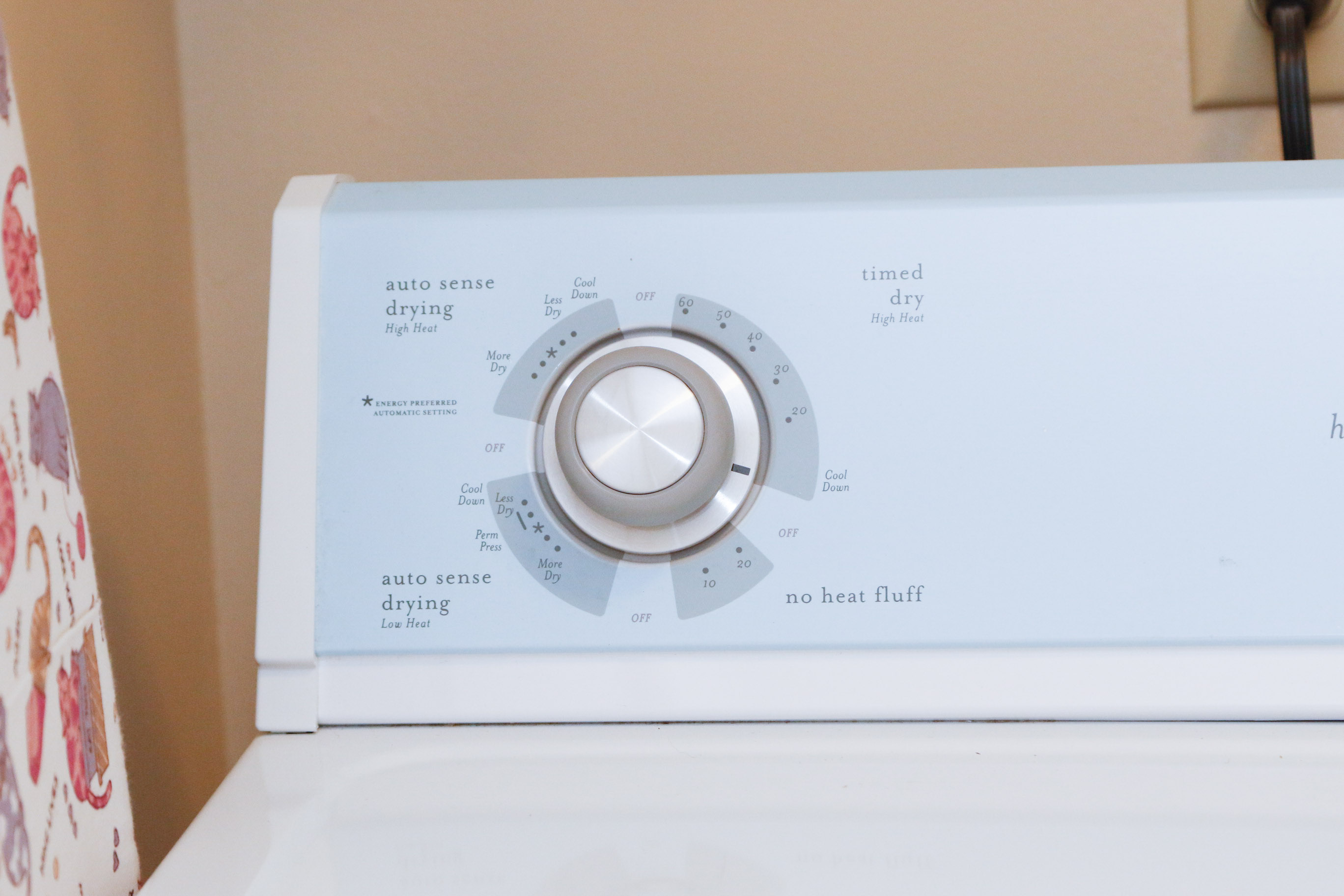 Frigidaire Gallery Washer and Whirlpool Estate Dryer Set