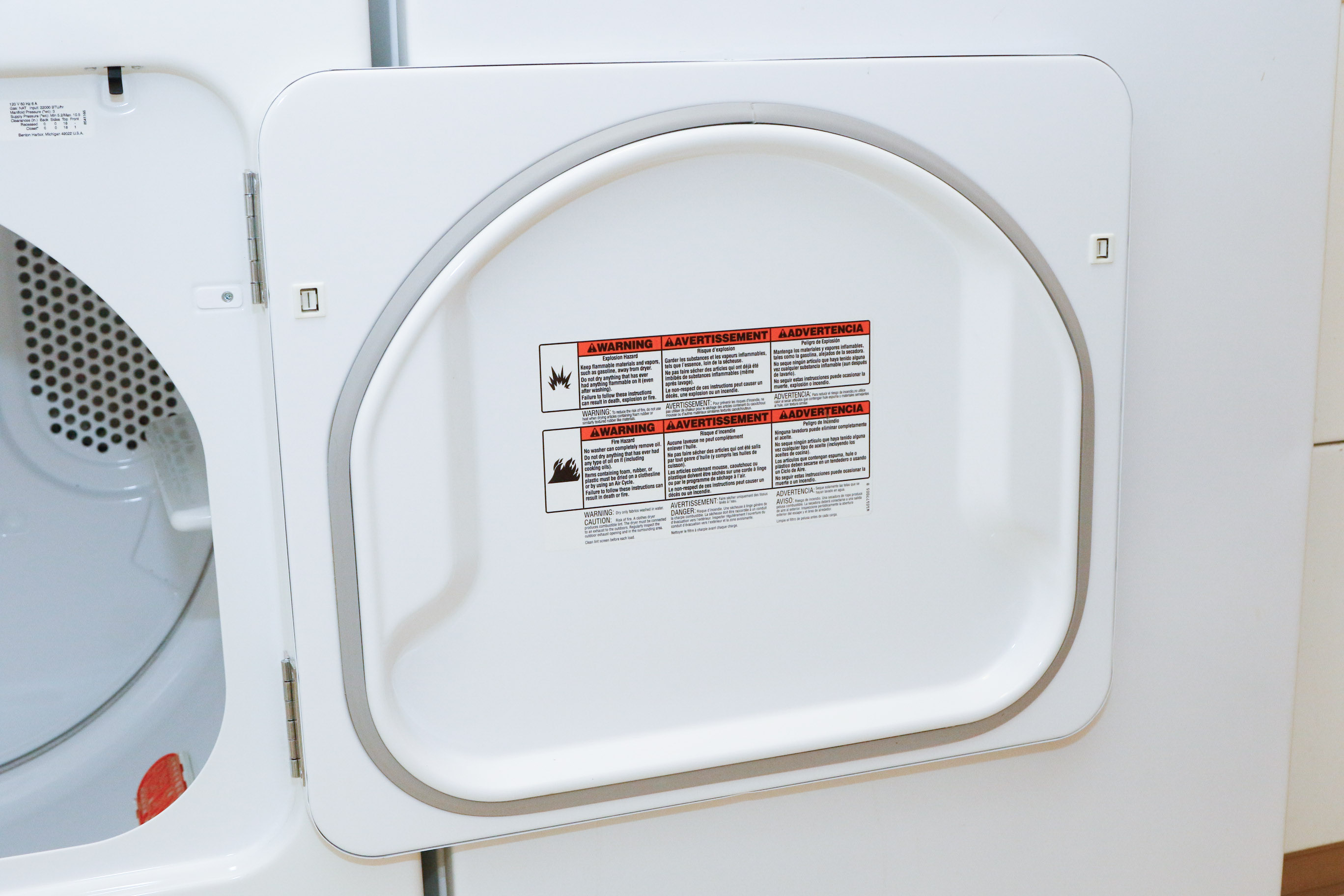 Frigidaire Gallery Washer and Whirlpool Estate Dryer Set