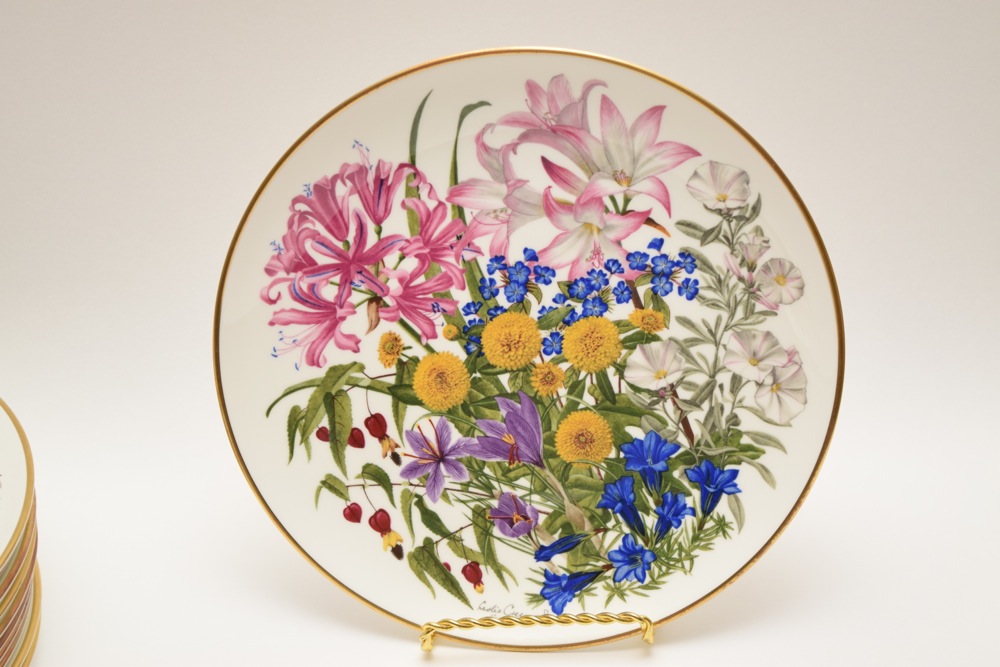 Complete 1977 Franklin Porcelain Flowers of the Year Bone China Plate Collection
