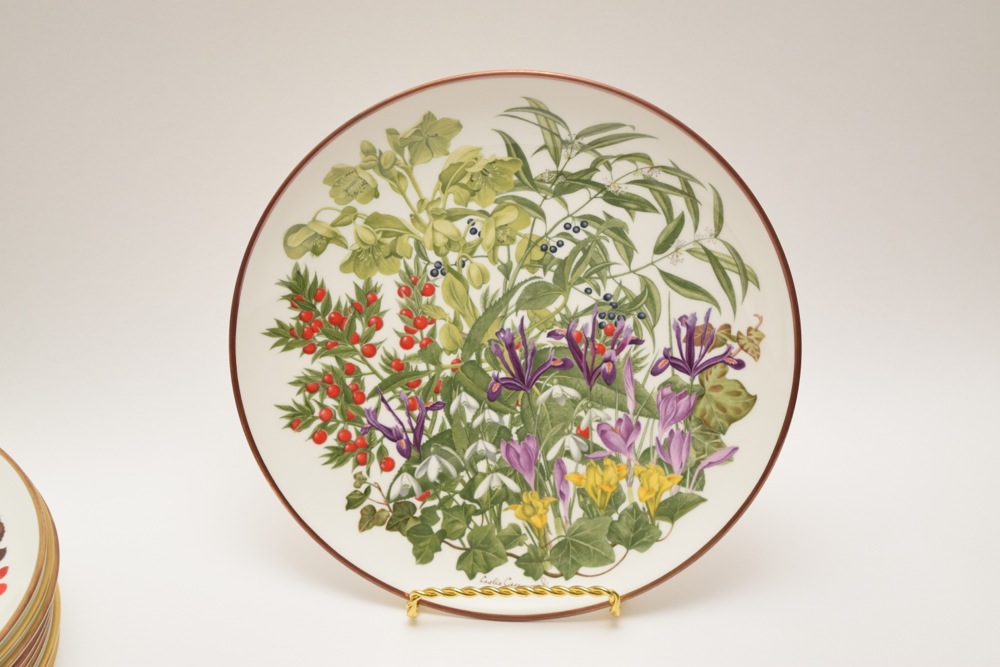 Complete 1977 Franklin Porcelain Flowers of the Year Bone China Plate Collection