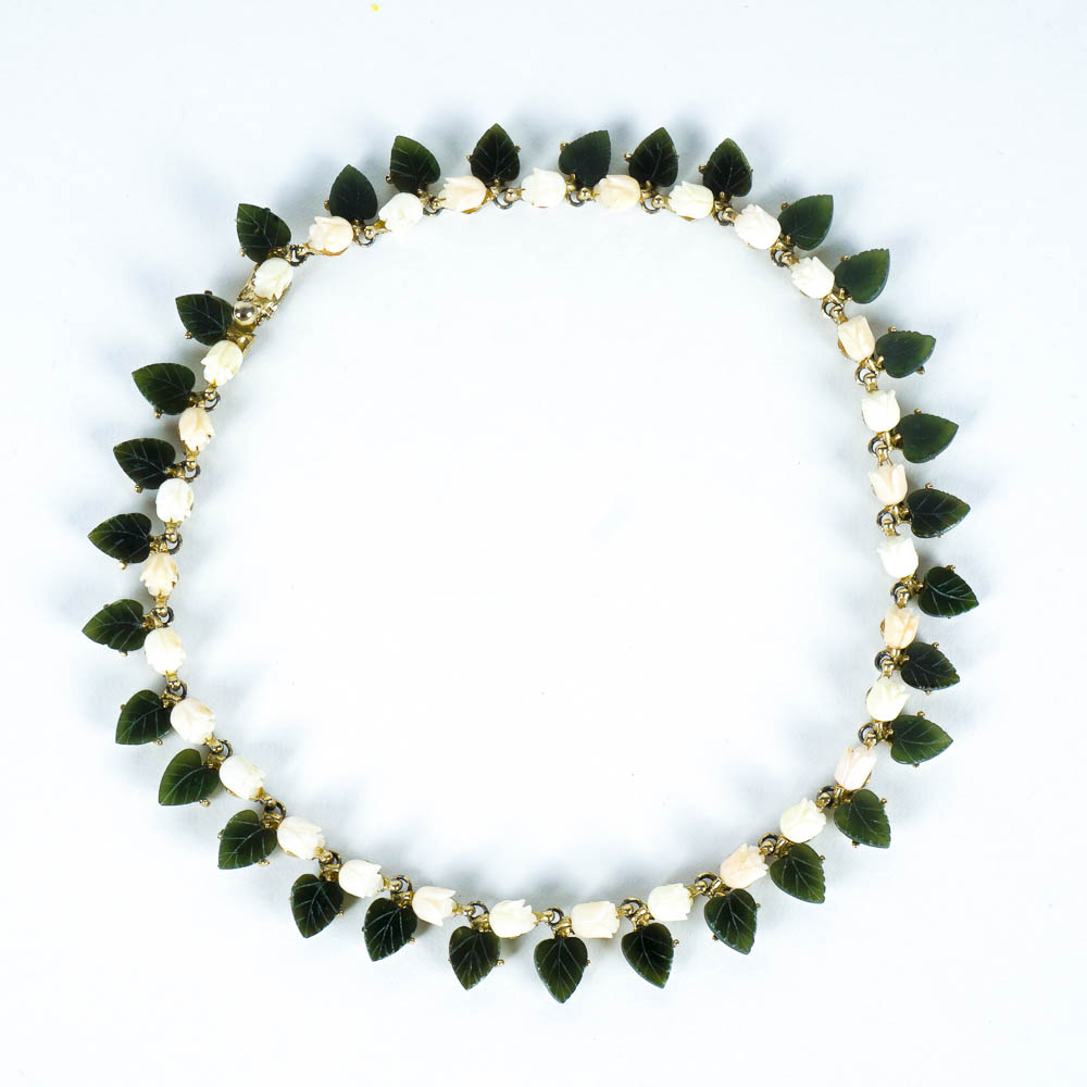 Vintage Jadeite and Stone Rosebud Choker Necklace