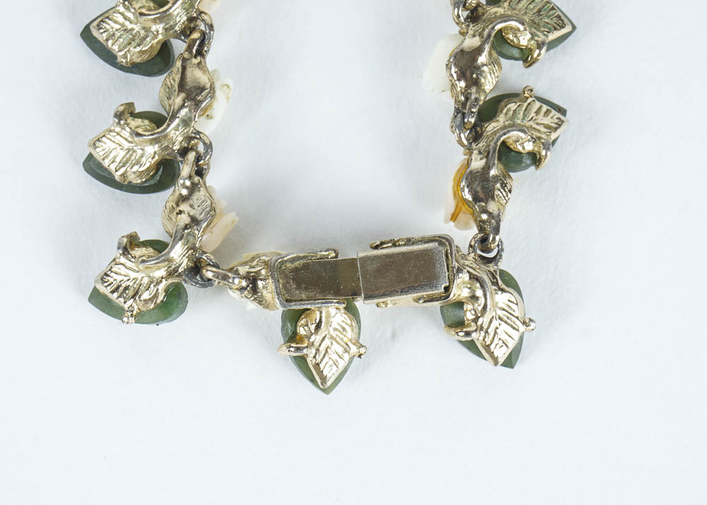 Vintage Jadeite and Stone Rosebud Choker Necklace