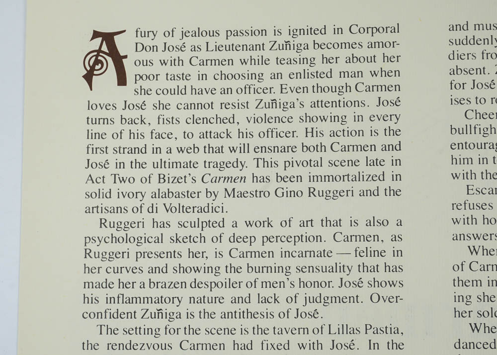 Oggetto d'Arte Alabaster Plate Pair