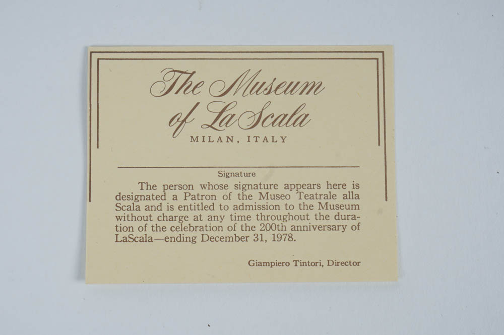 Oggetto d'Arte Alabaster Plate Pair