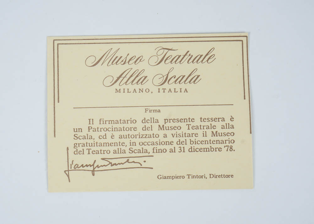 Oggetto d'Arte Alabaster Plate Pair