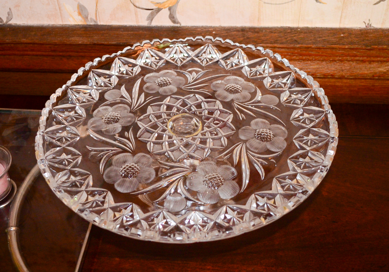 Vintage and Modern Glass Decor and Tableware