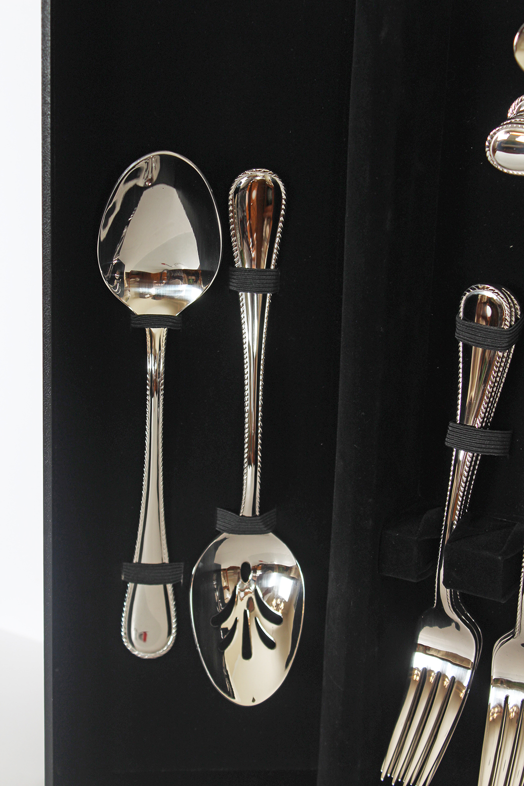 Hampton Silversmiths 24-Piece Stainless Steel China Flatware Set