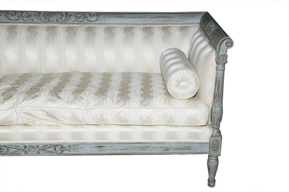 French Neoclassical Style Canapé