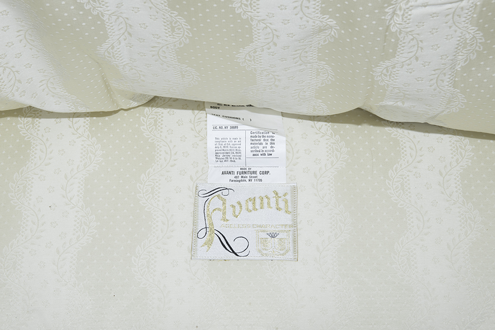 French Neoclassical Style Canapé